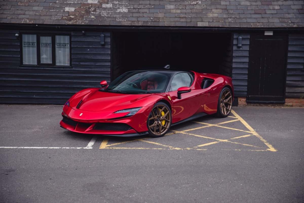 Ferrari SF90 Stradale 4.0T V8 7.9kWh F1 DCT 4WD (s/s) 2dr Gyoury Specialist Cars LTD